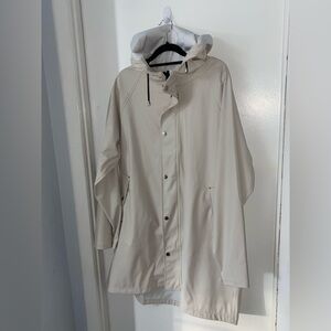 Uniquebella | Women’s XL Raincoat | Cream | Off White| Like New | Quality